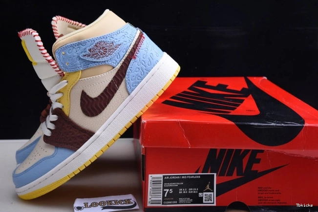 Reps TBK x Fearless Rouge Mid Chateau Jordan Maison Air SE CU2803-200 1 0723